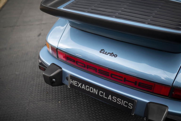 Porsche 911 Turbo 3.3