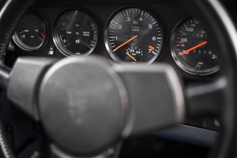 Porsche 911 Turbo 3.3