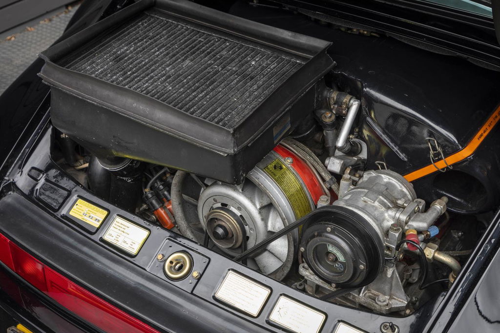 Porsche 911 Turbo 3.3