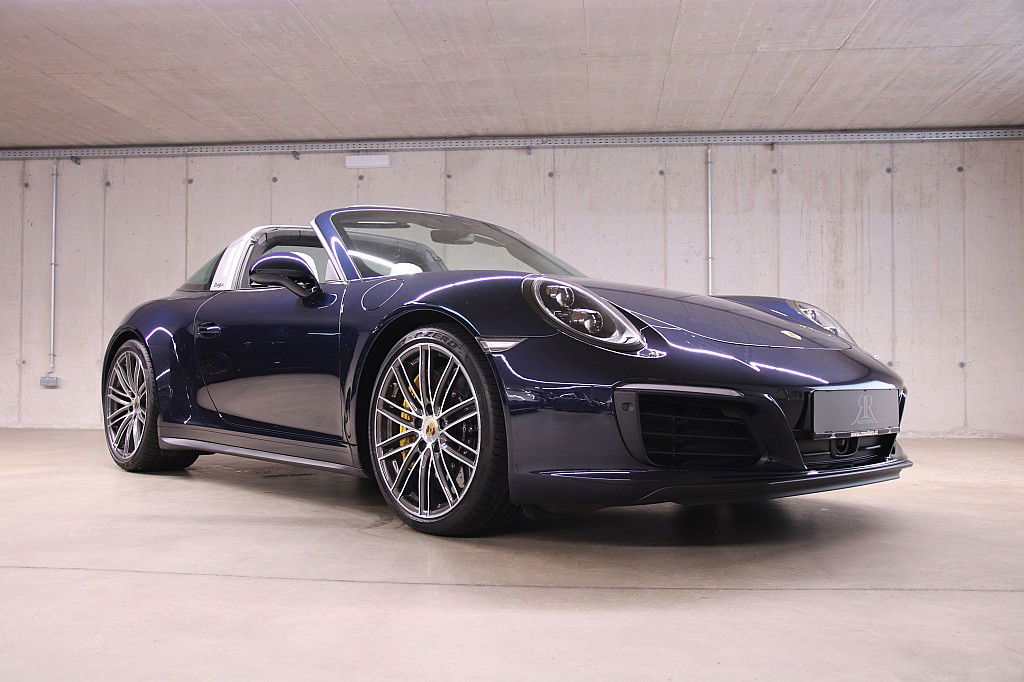 Porsche 911 991.2 Targa 4S in Nachtblau kaufen!