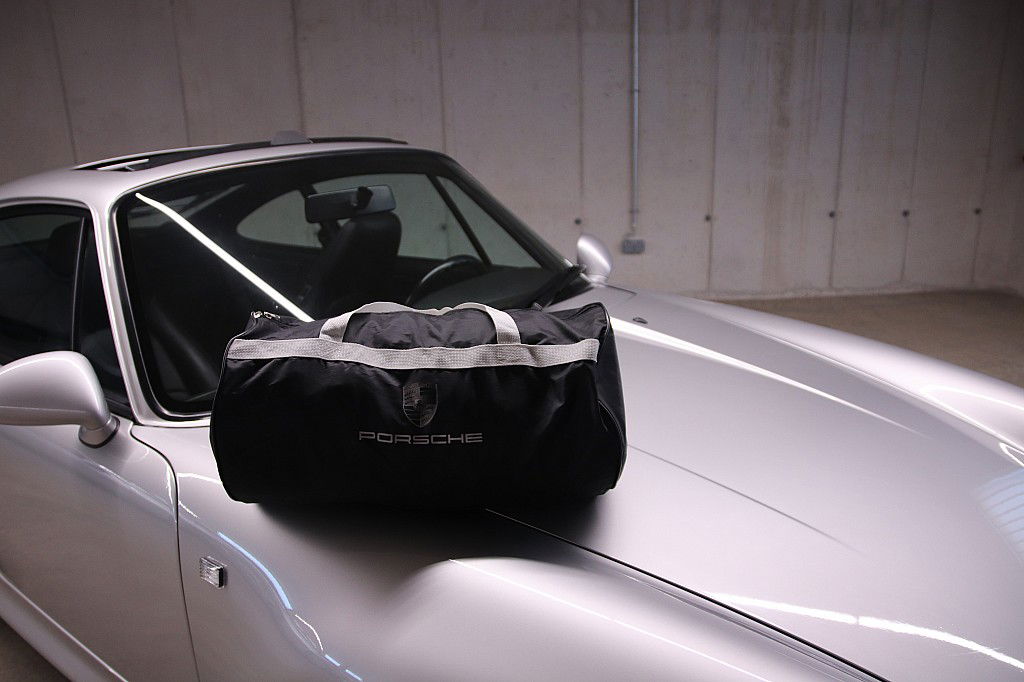 Porsche 993 Carrera 4S