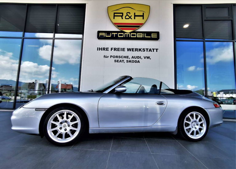 Porsche 996 Carrera 4