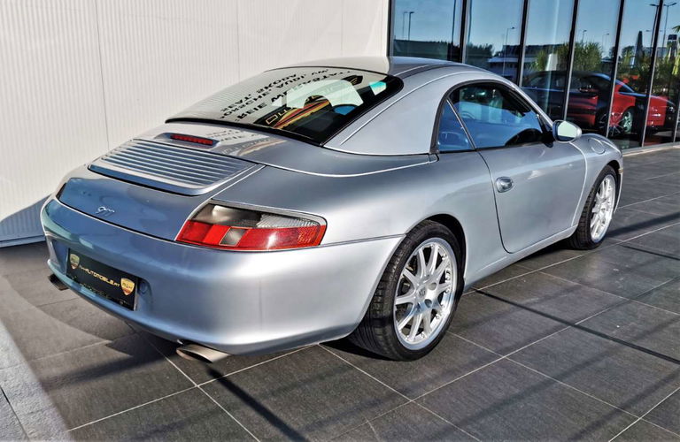 Porsche 996 Carrera 4