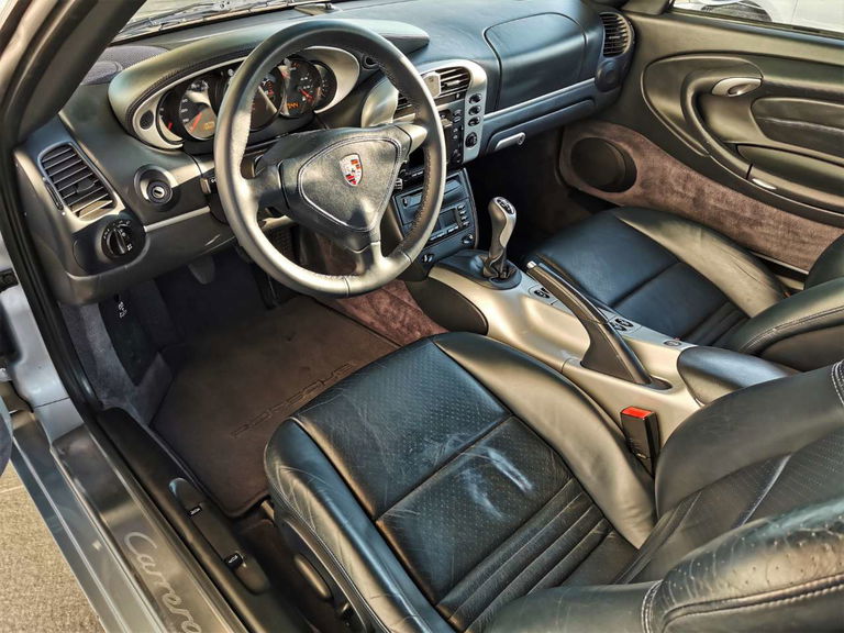 Porsche 996 Carrera 4