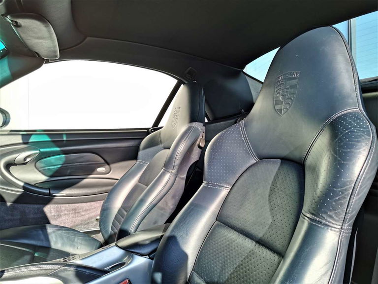 Porsche 996 Carrera 4