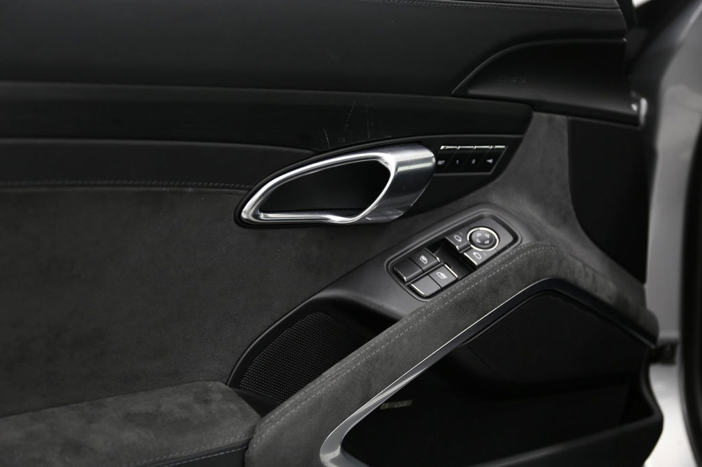 Porsche 991.2 Carrera 4 GTS