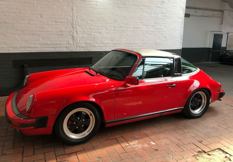 Porsche 911 Carrera 3.2 