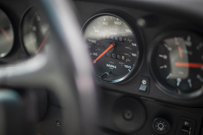 Porsche 964 Carrera 4