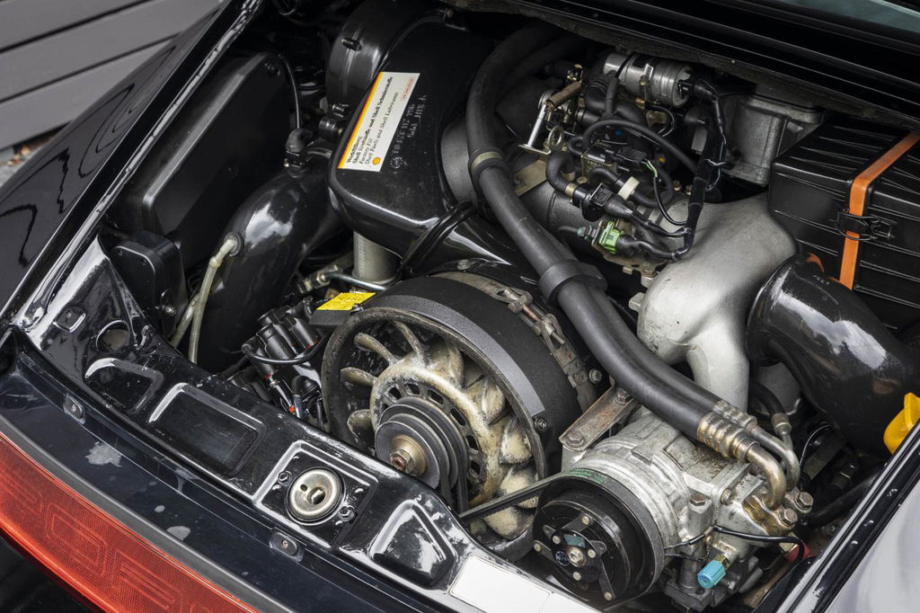 Porsche 964 Carrera 4