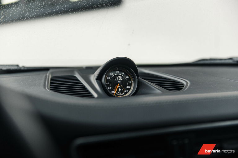 Porsche 991.2 GT3 Touring