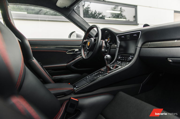 Porsche 991.2 GT3 Touring