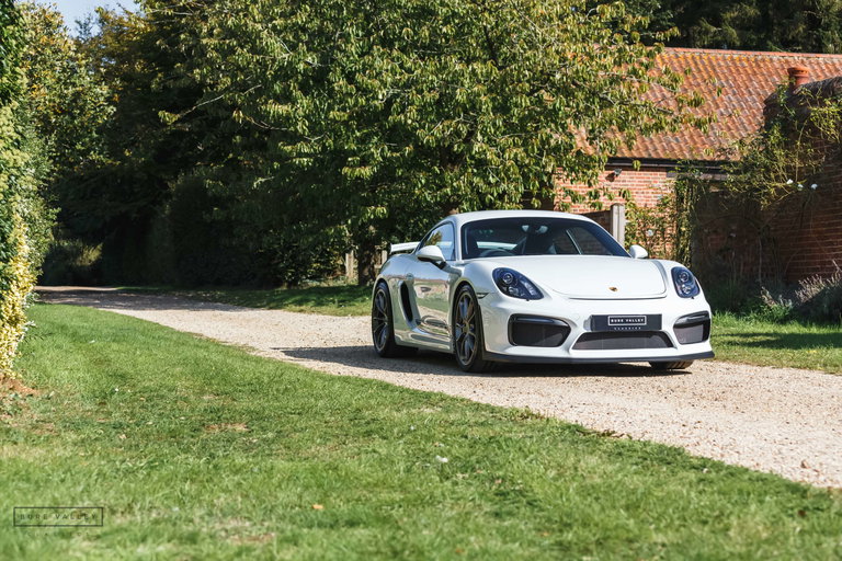 Porsche 981 Cayman GT4