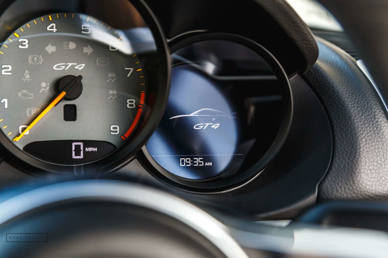 Porsche 981 Cayman GT4