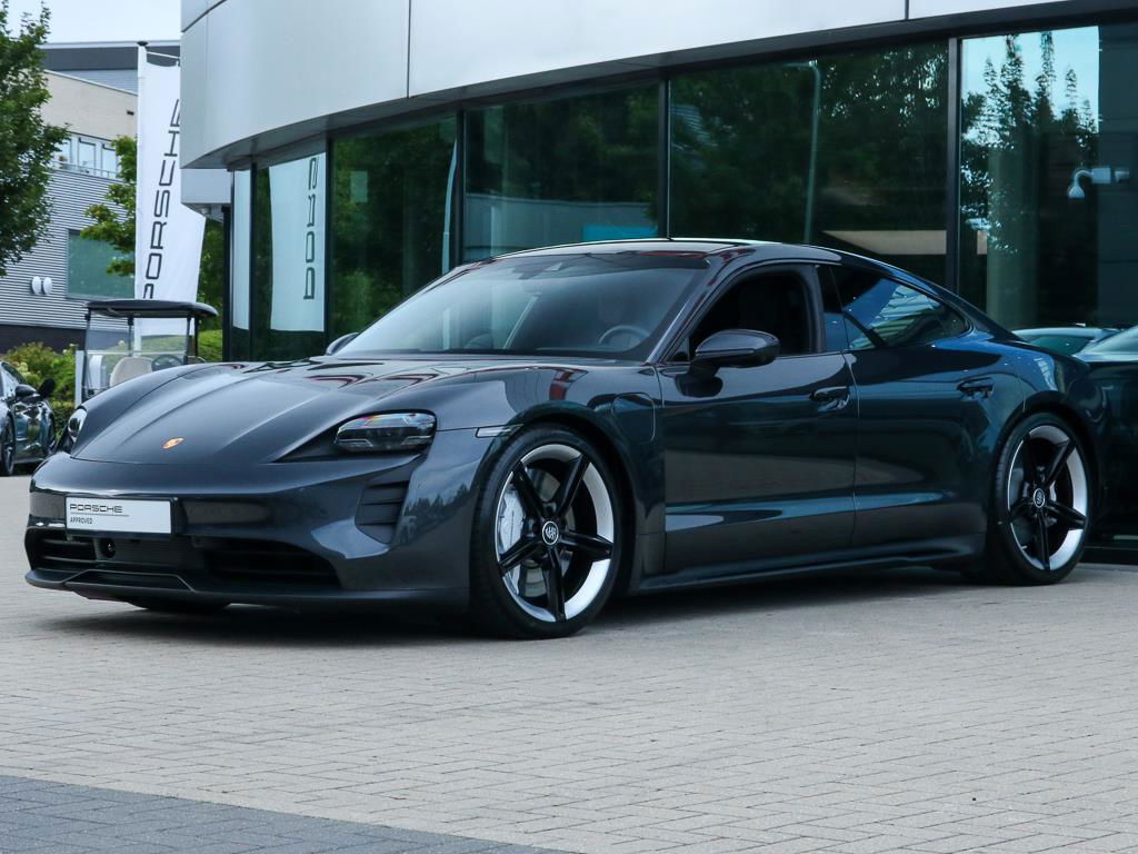 Porsche Taycan 4S