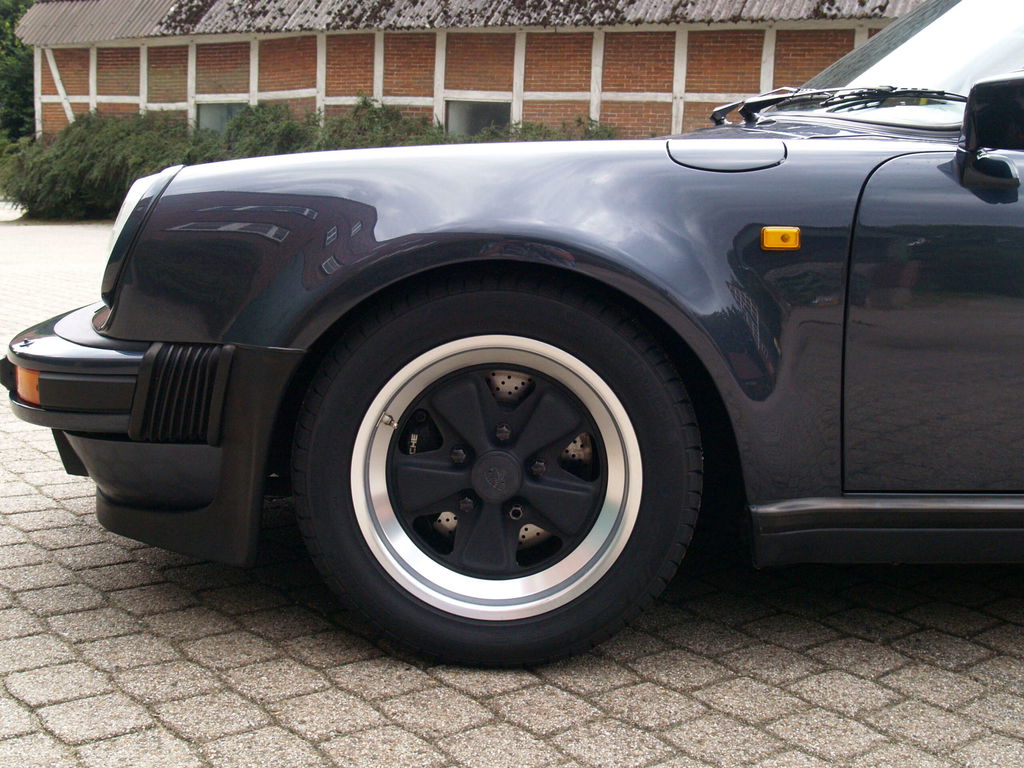 Porsche 911 Turbo 3.3