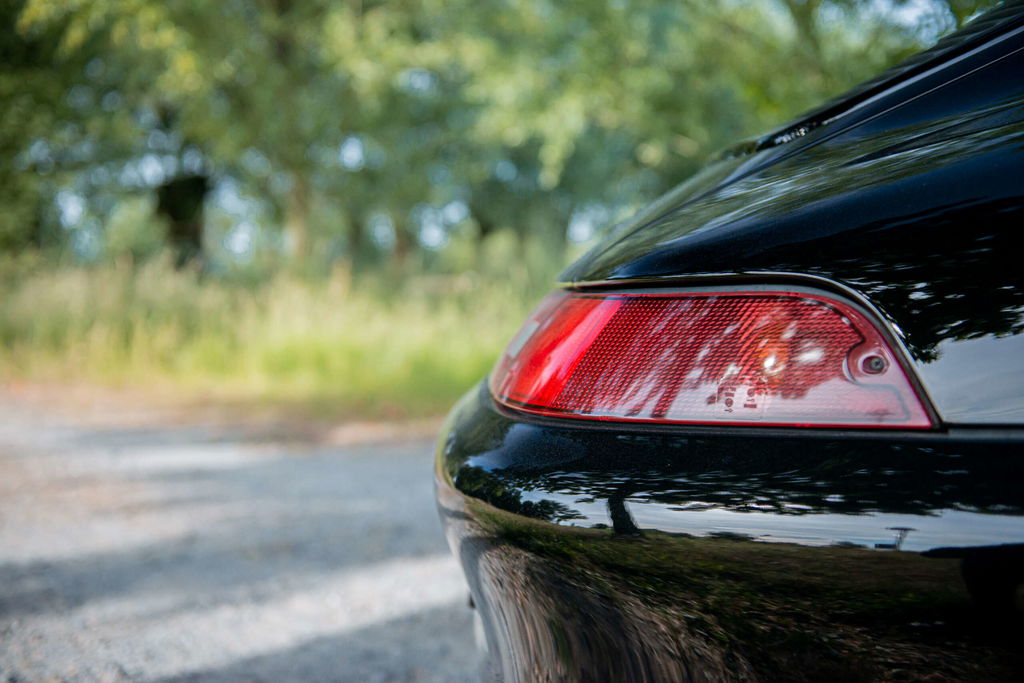 Porsche 993 Carrera 4S
