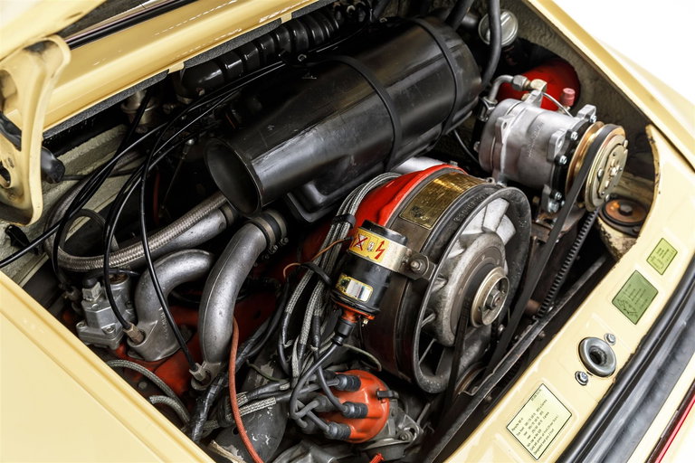 Porsche 911 Carrera (US)