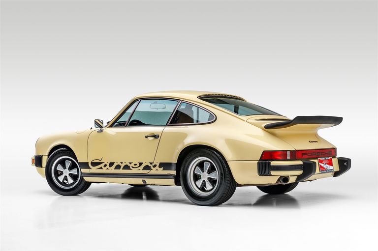 Porsche 911 Carrera (US)