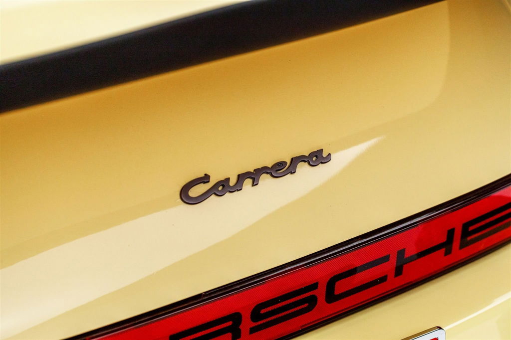 Porsche 911 Carrera (US)