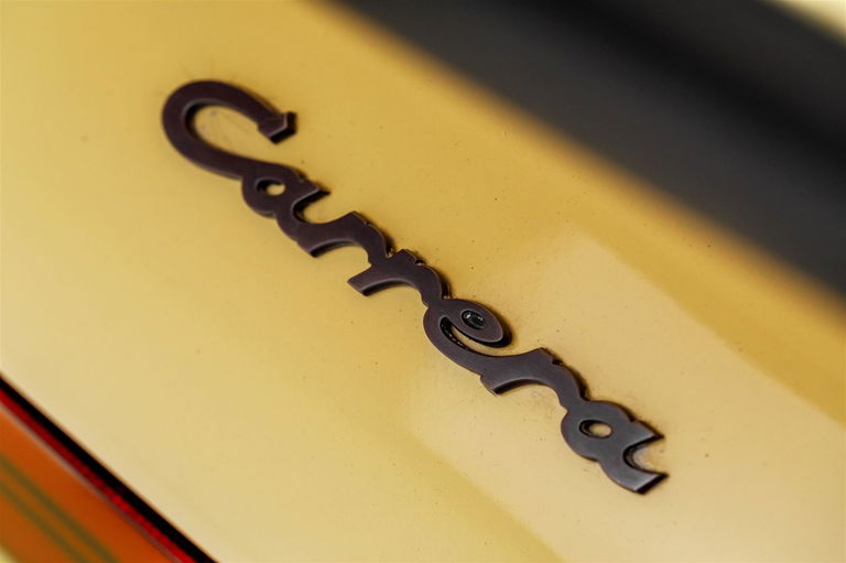 Porsche 911 Carrera (US)