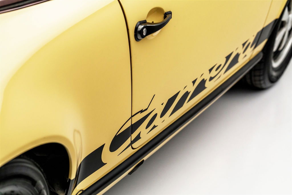 Porsche 911 Carrera (US)