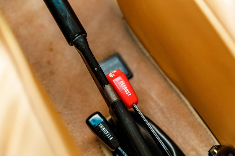 Porsche 911 Carrera (US)