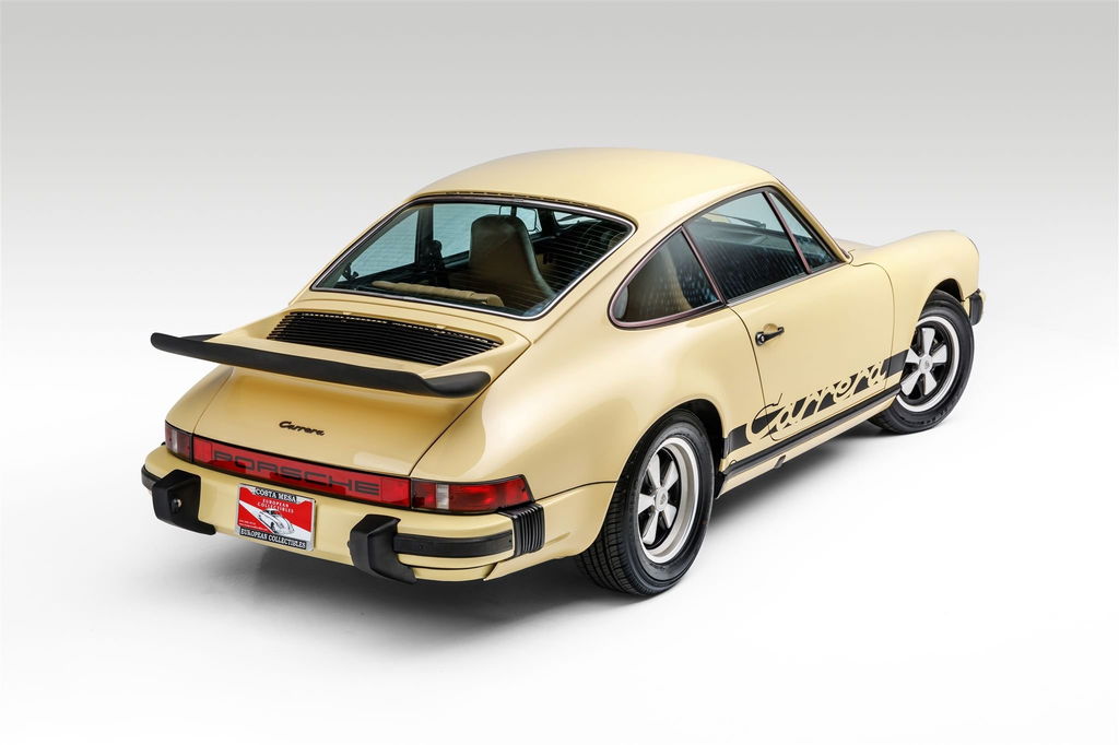 Porsche 911 Carrera (US)