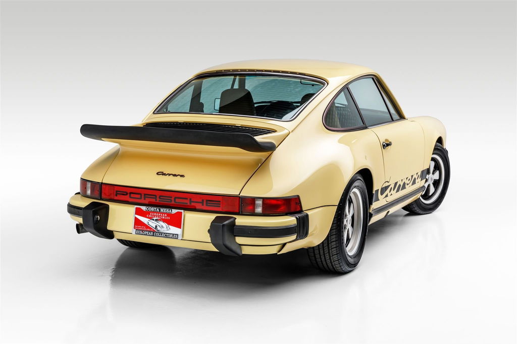 Porsche 911 Carrera (US)
