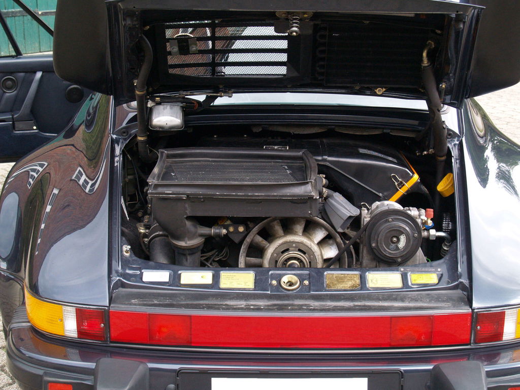 Porsche 911 Turbo 3.3