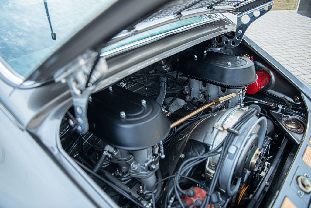 Porsche 911 Backdate