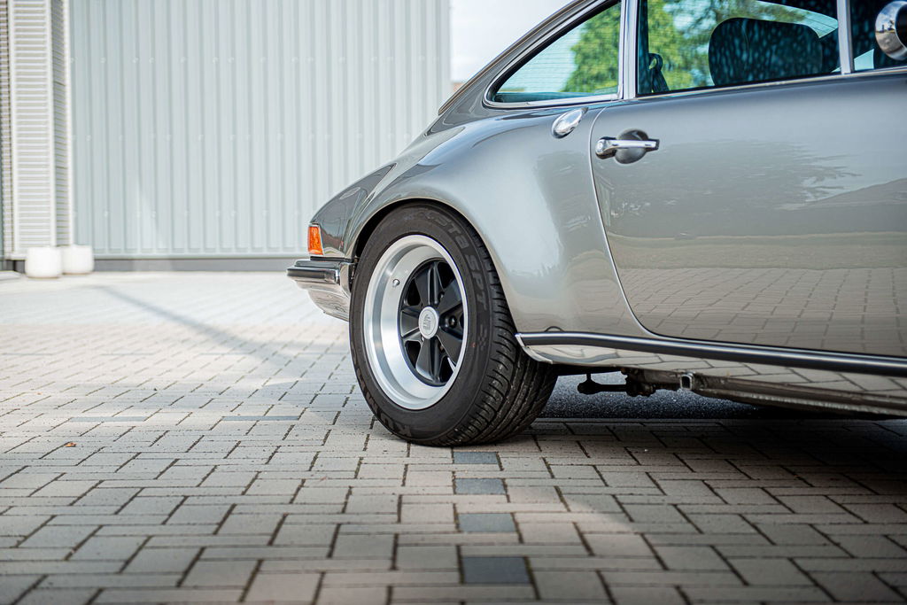 Porsche 911 Backdate