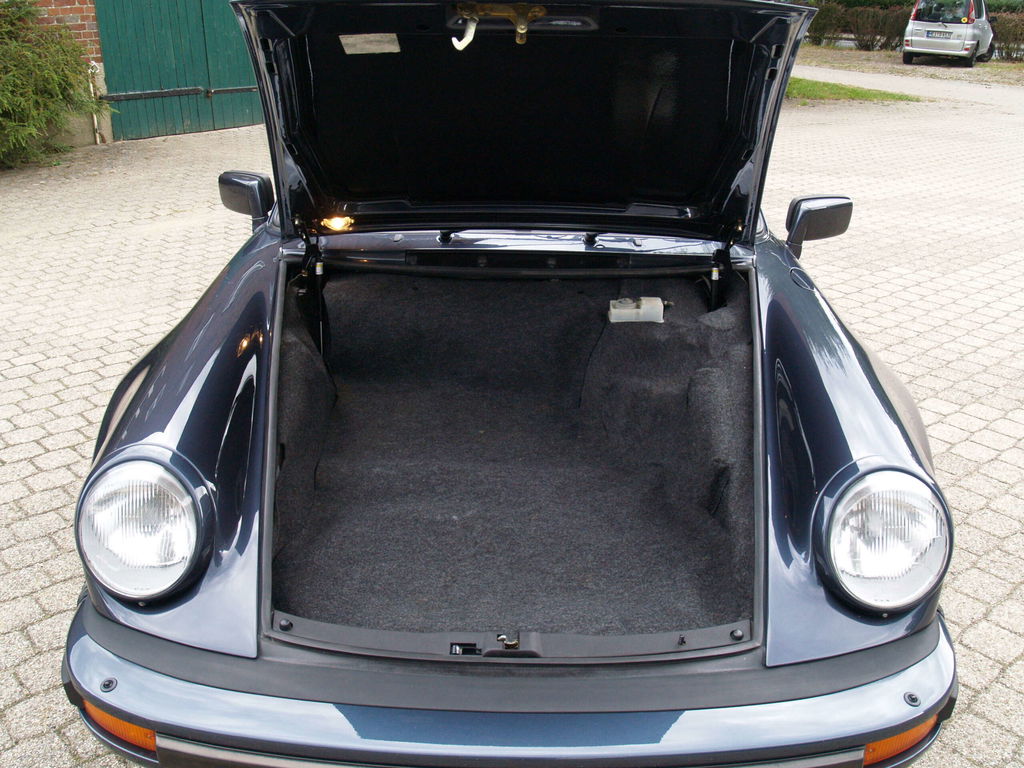 Porsche 911 Turbo 3.3