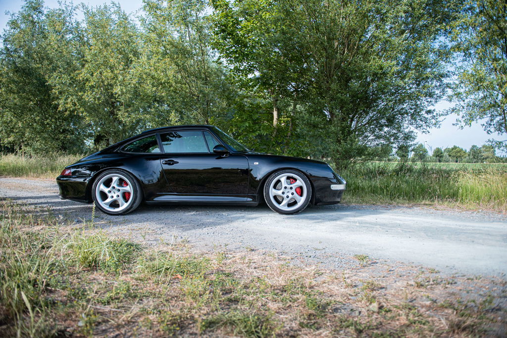 Porsche 993 Carrera 4S