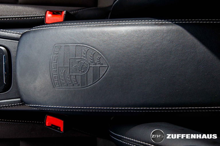 Porsche 718 Cayman S