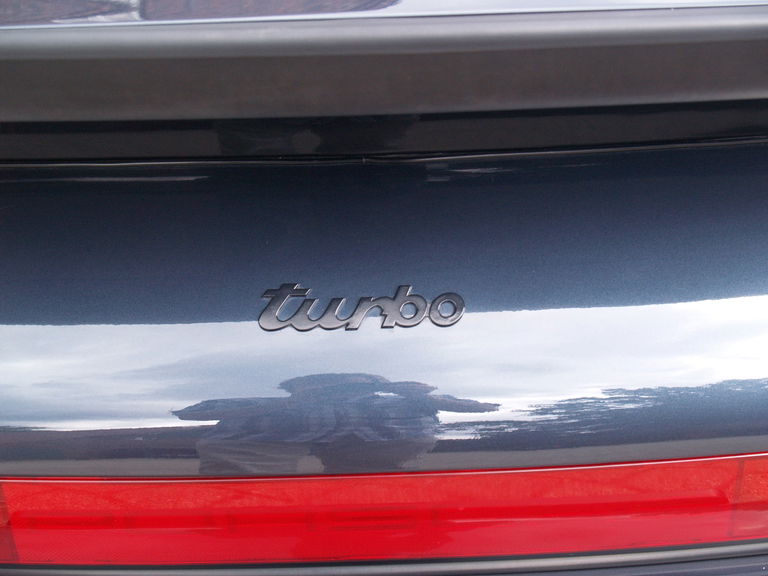 Porsche 911 Turbo 3.3