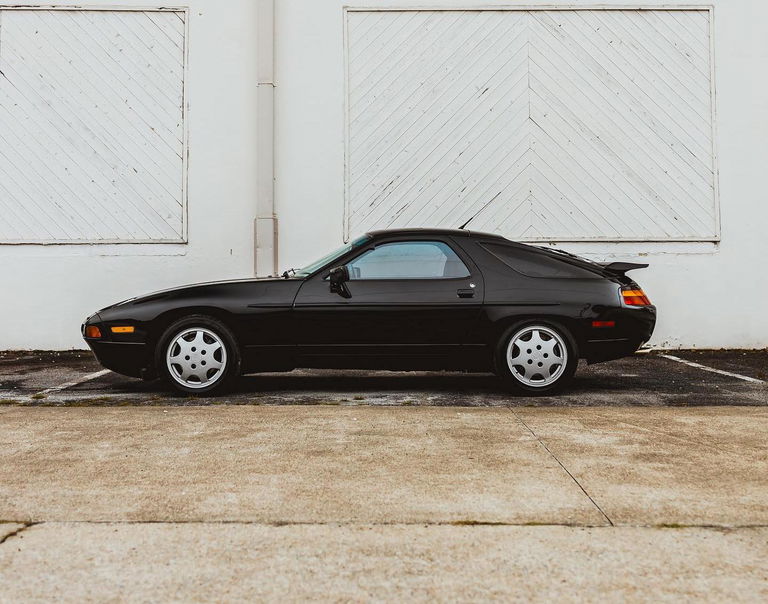Porsche 928 GT