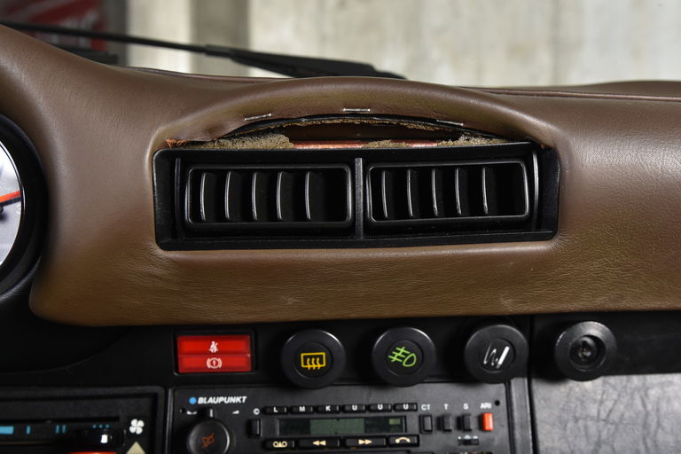 Porsche 911 Turbo 3.3 (US)