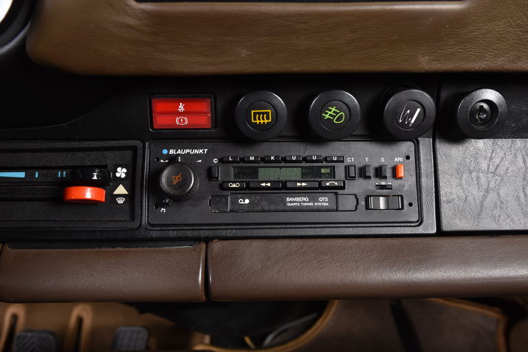 Porsche 911 Turbo 3.3 (US)