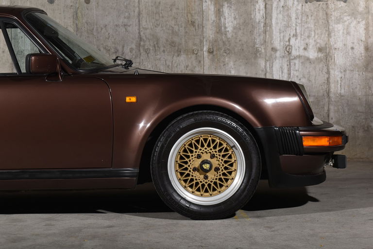 Porsche 911 Turbo 3.3 (US)