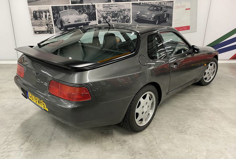 Porsche 968