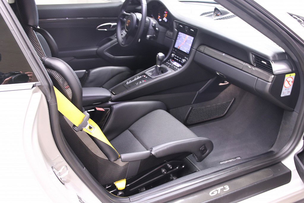 Porsche 991 GT3 Touring