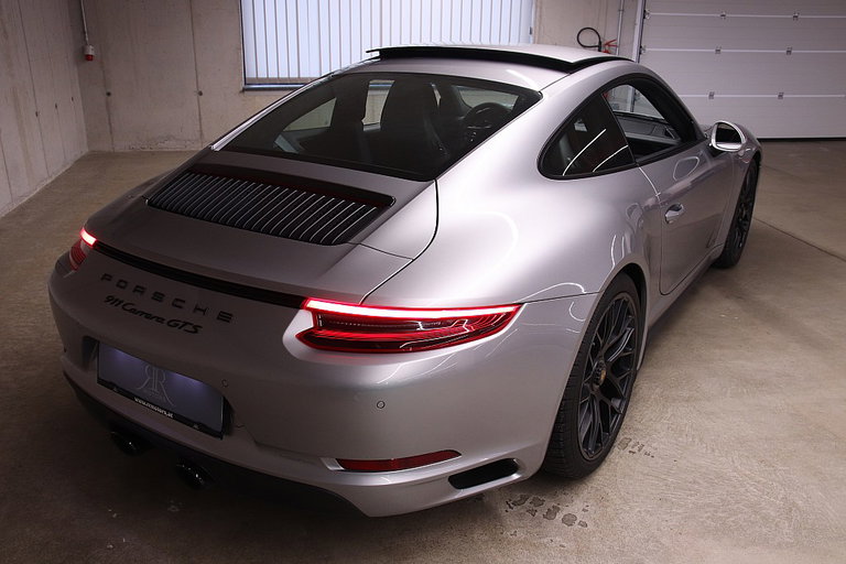 Porsche 991.2 Carrera GTS