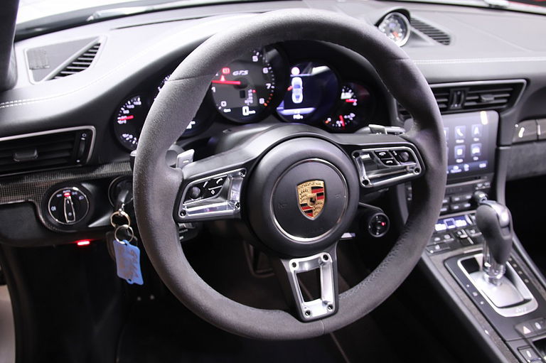 Porsche 991.2 Carrera GTS