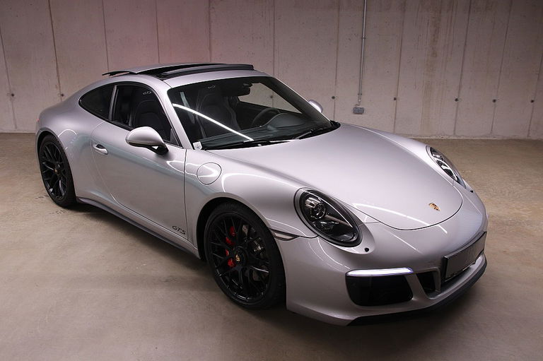Porsche 991.2 Carrera GTS