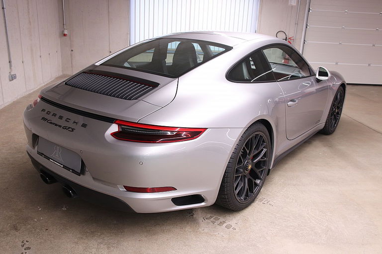 Porsche 991.2 Carrera GTS