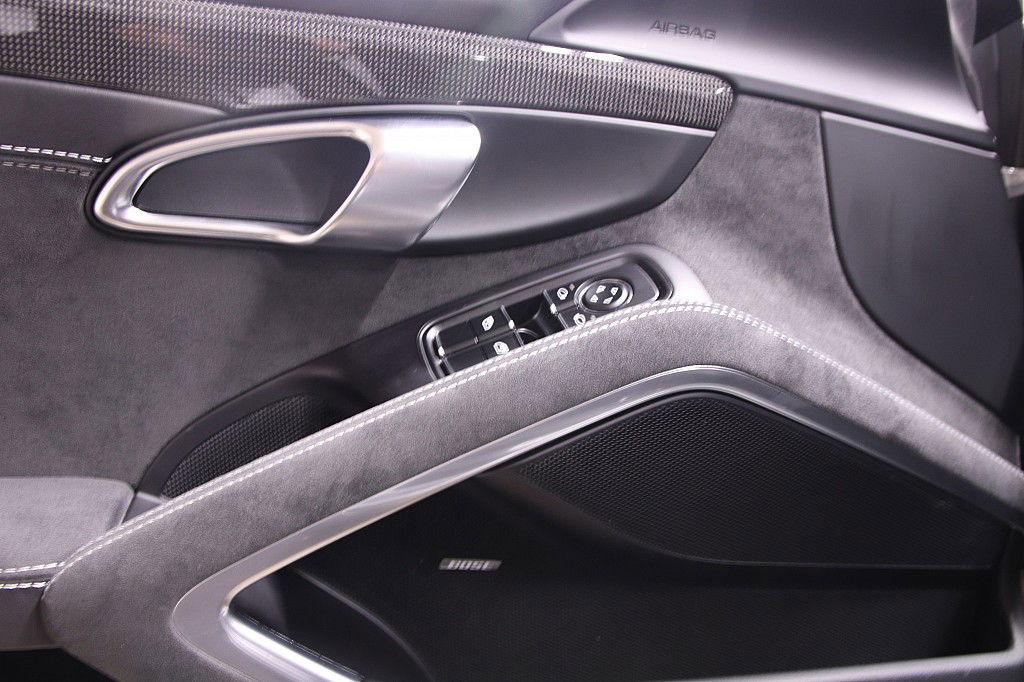 Porsche 991.2 Carrera GTS