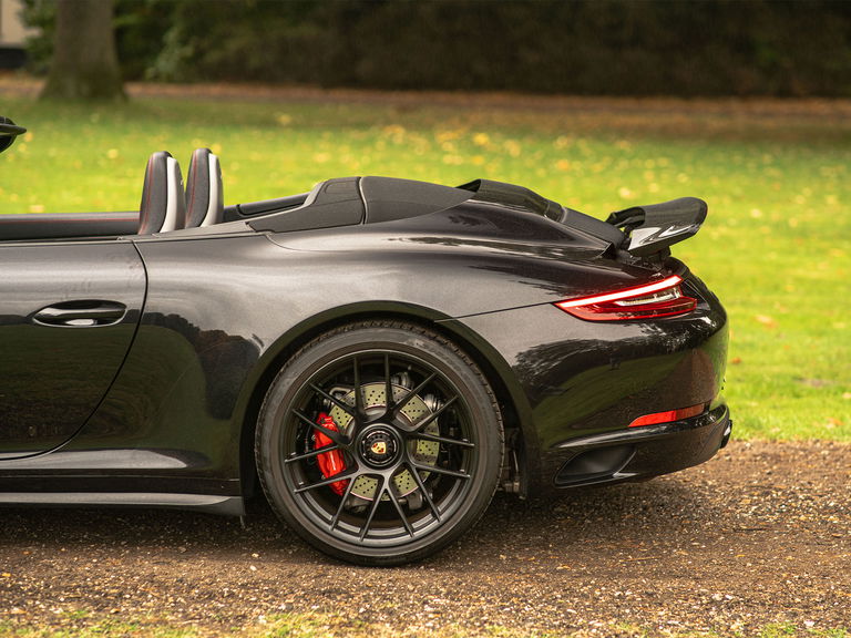 Porsche 991.2 Carrera GTS