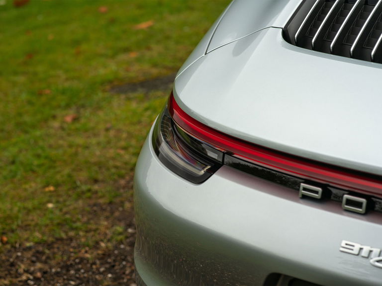 Porsche 992 Carrera 4S