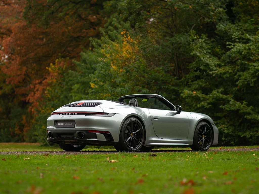 Porsche 992 Carrera 4S
