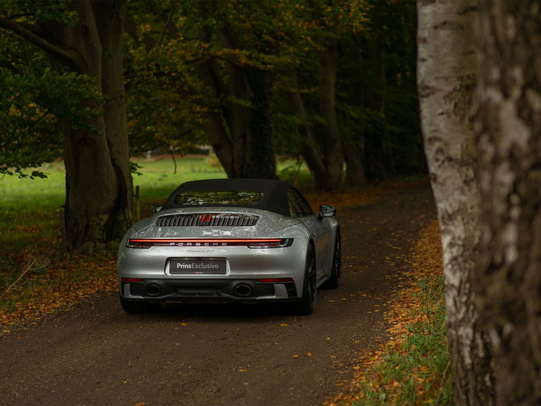 Porsche 992 Carrera 4S